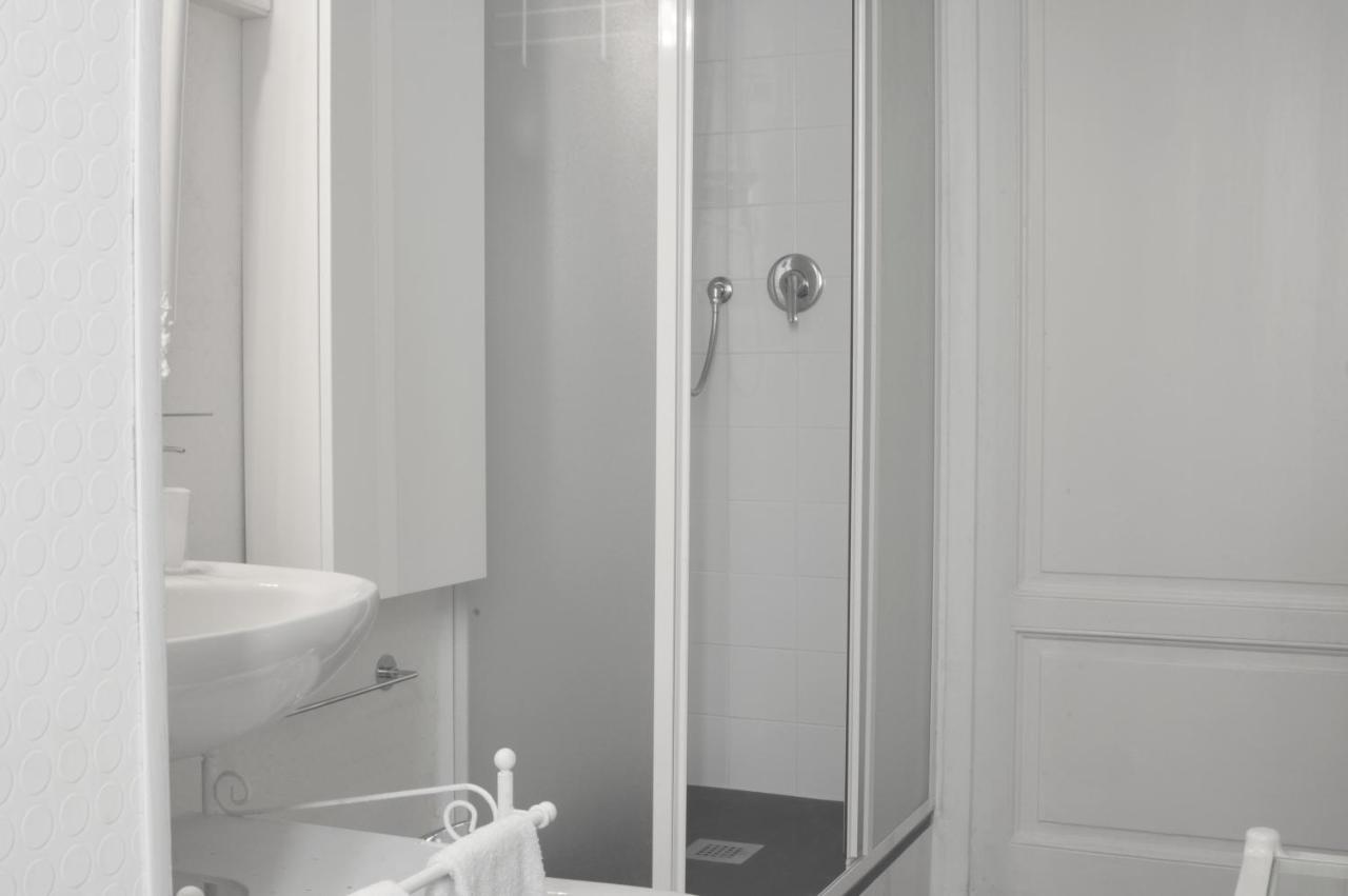 Liberty Two-Room Apartment In Porta Venezia Milano Exteriör bild